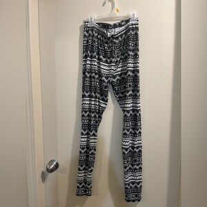 Kids Black and White Patterned Leggings